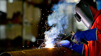 Turning Risk into Resilience in the Industrials and Manufacturing Industry