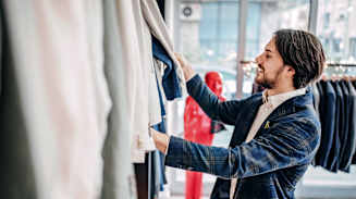Better Decisions on Risk Capital and Human Capital for Retail and Consumer Goods Organizations