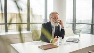 Explore 4 strategies to manage rising claim complexity amid evolving insurance claims trends and global risk challenges.