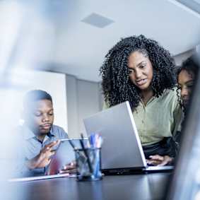 Thinking Beyond Efficiency: How HR Can Lead AI Transformation