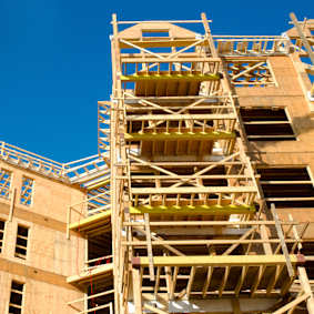 Houtbouw, garantie en verzekerbaarheid: wat betekent dit voor woningcorporaties?